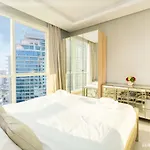 Lux - The Jbr Dubai Eye Suite